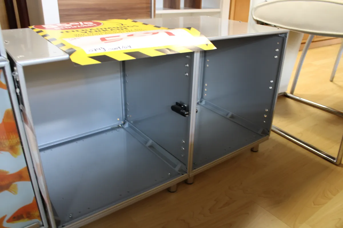 Mehrzweckschrank